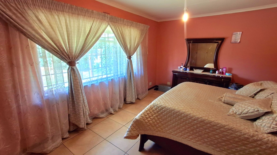 3 Bedroom Property for Sale in Vaalpark Free State
